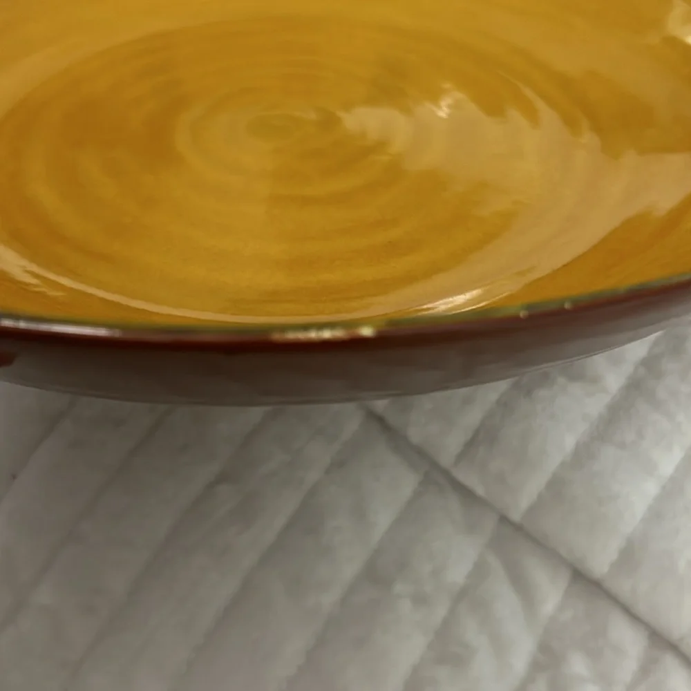 Williams Sonoma serving bowl made in Italy